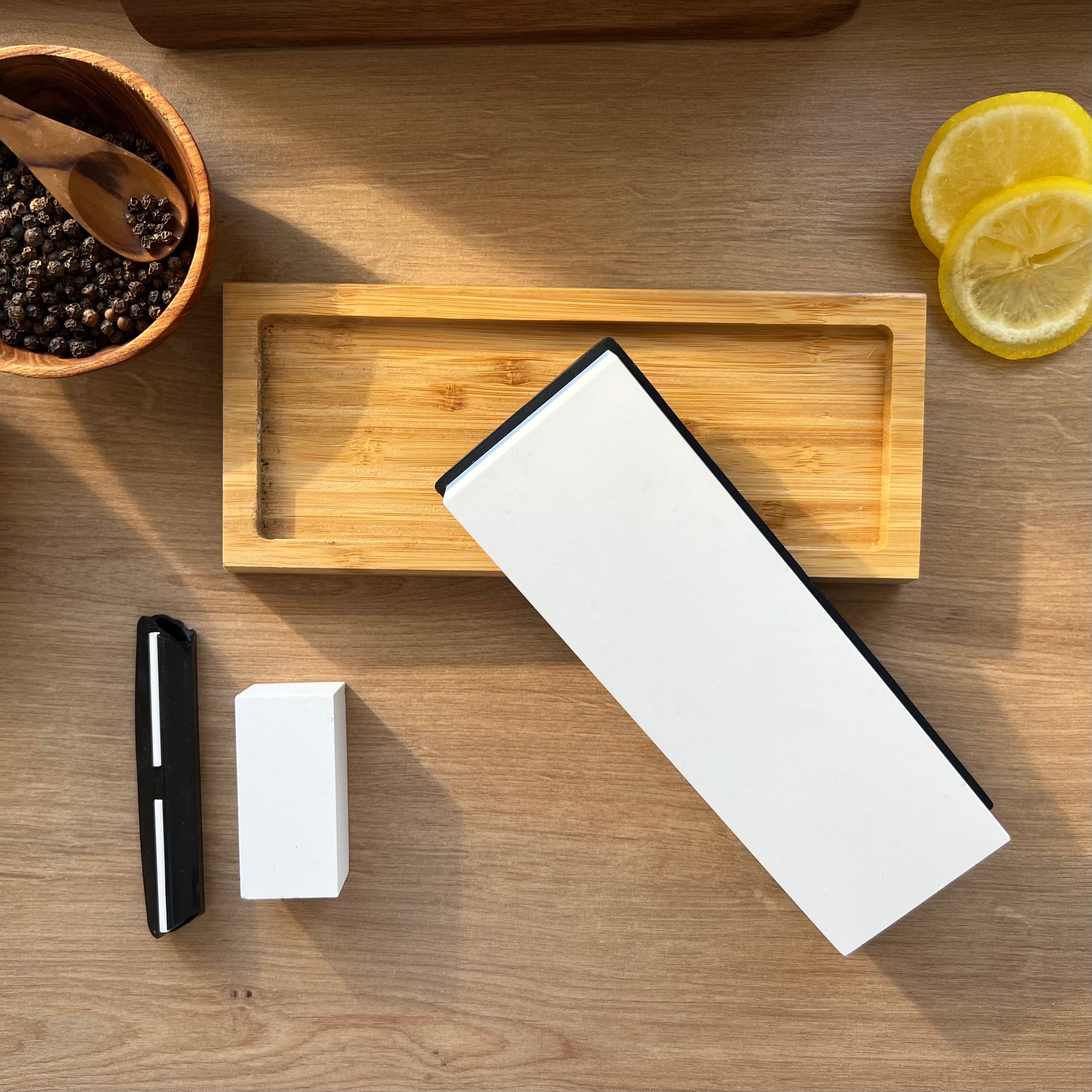 Piatră de ascuțit cu două fețe pentru ascuțirea cuțitelor - Set de granulație 3000/8000 pentru ascuțirea profesională - Hikari