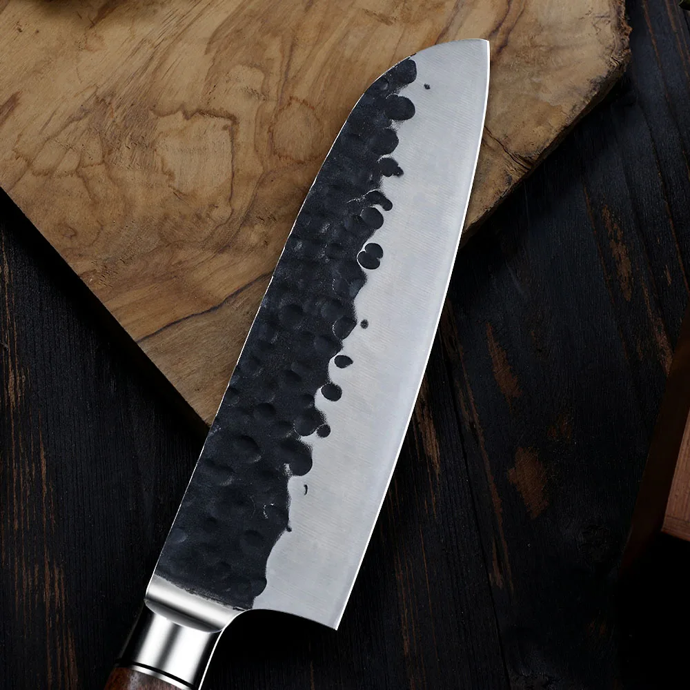 Cuțit Santoku, Hikari – Oțel carbon, mâner din lemn de trandafir, cuțit de bucătărie universal pentru carne, pește și legume - Hikari