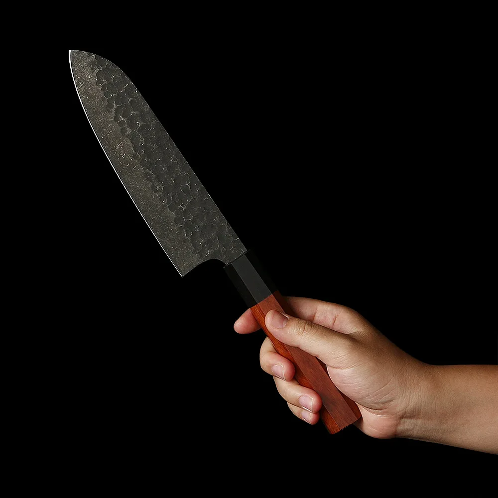 Cuțit Santoku versatil și ascuțit – Lamă durabilă din oțel inoxidabil cu conținut ridicat de carbon, cu finisaj ciocănit și mâner din mahon - Hikari