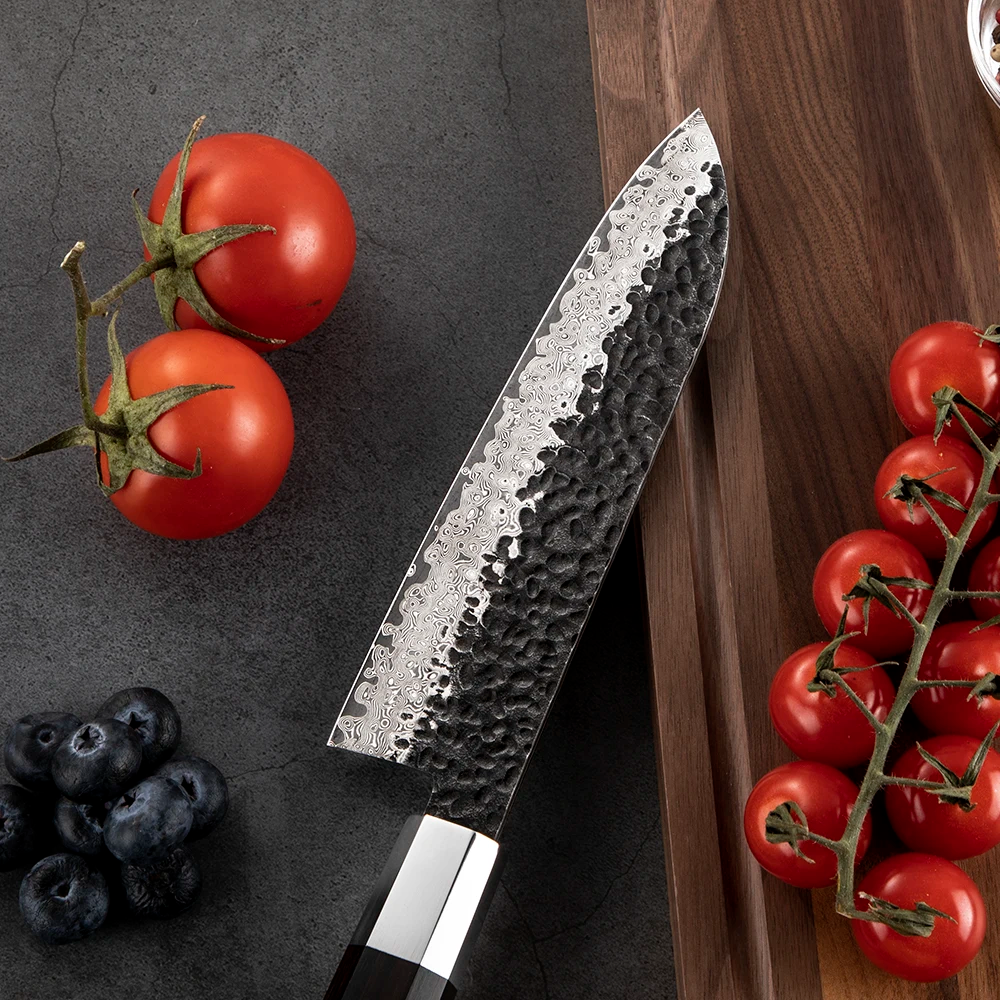 Santoku VG-10 Damasc Kurouchi Hammered, Maner din Ebony 18 cm